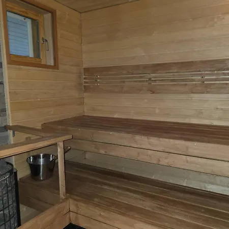 Kuukkeli Paritalossa Prázdninový dům