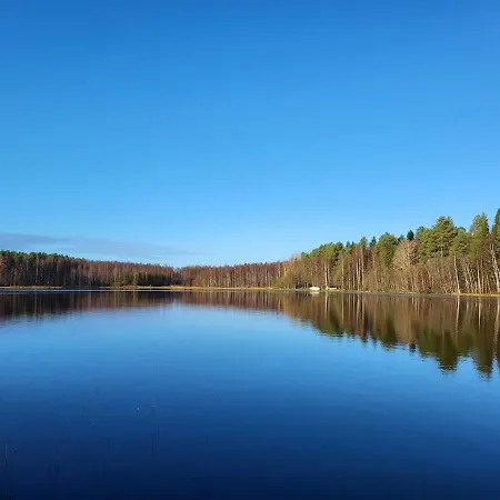 Kuukkeli Paritalossa Prázdninový dům *