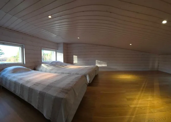 Kuukkeli Paritalossa * Sotkamo