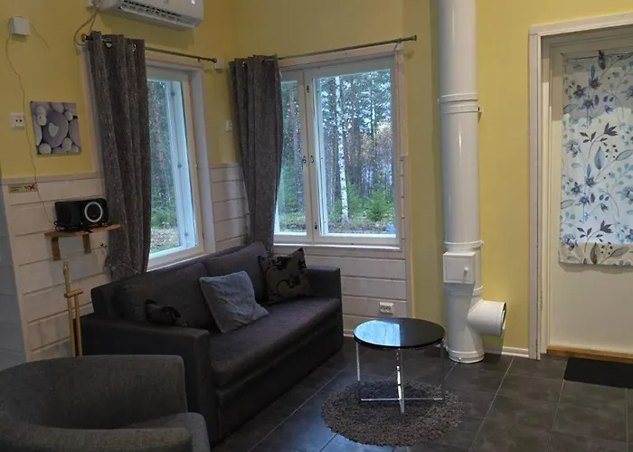 Kuukkeli Paritalossa Tatil Evi